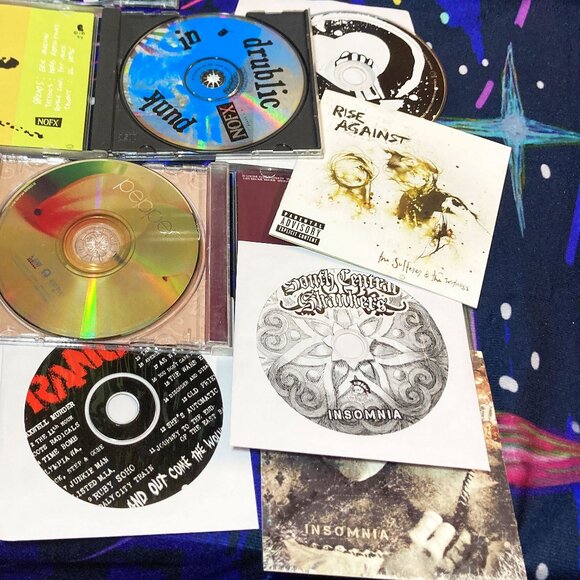 CD LOT PUNK ROCK & REGGAE MUSIC LOT SUBLIME NOFX RANCID THE RAMONES ALBUMS - Picture 4 of 13